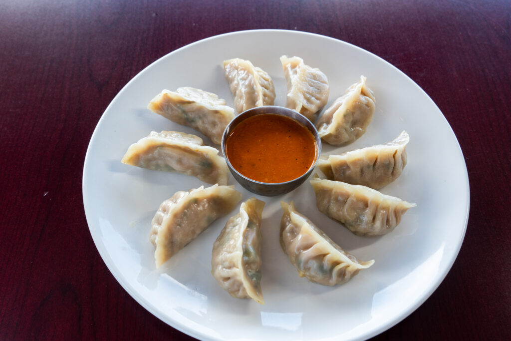 best momos near me